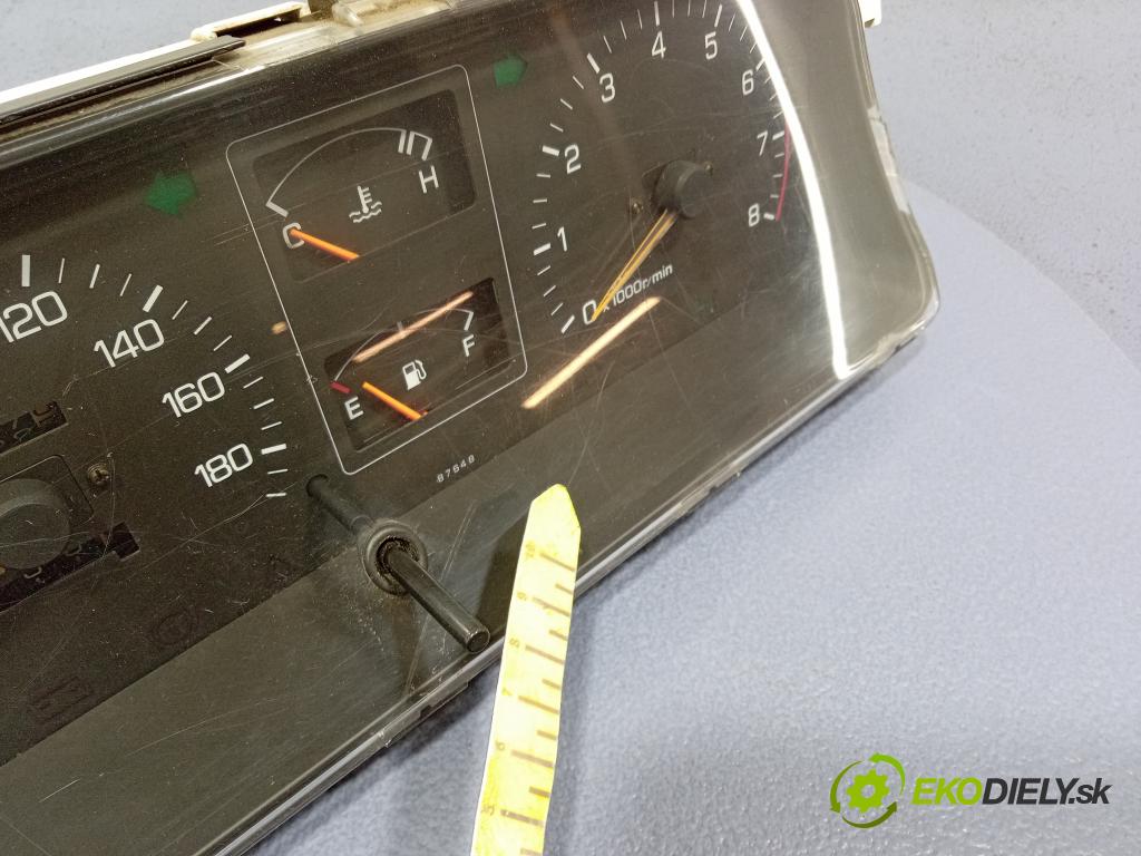 Daihatsu Feroza 1997 prístrojovka/ budíky 83010-87E25
