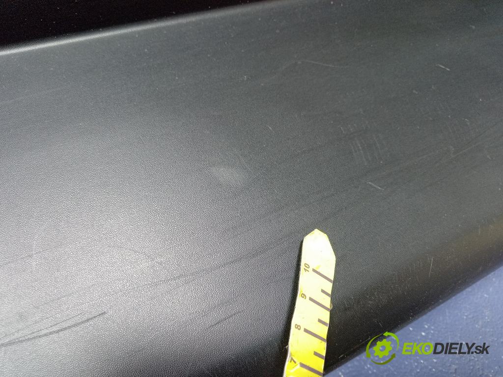 Peugeot Rifter 2018 nárazník Zad: 01