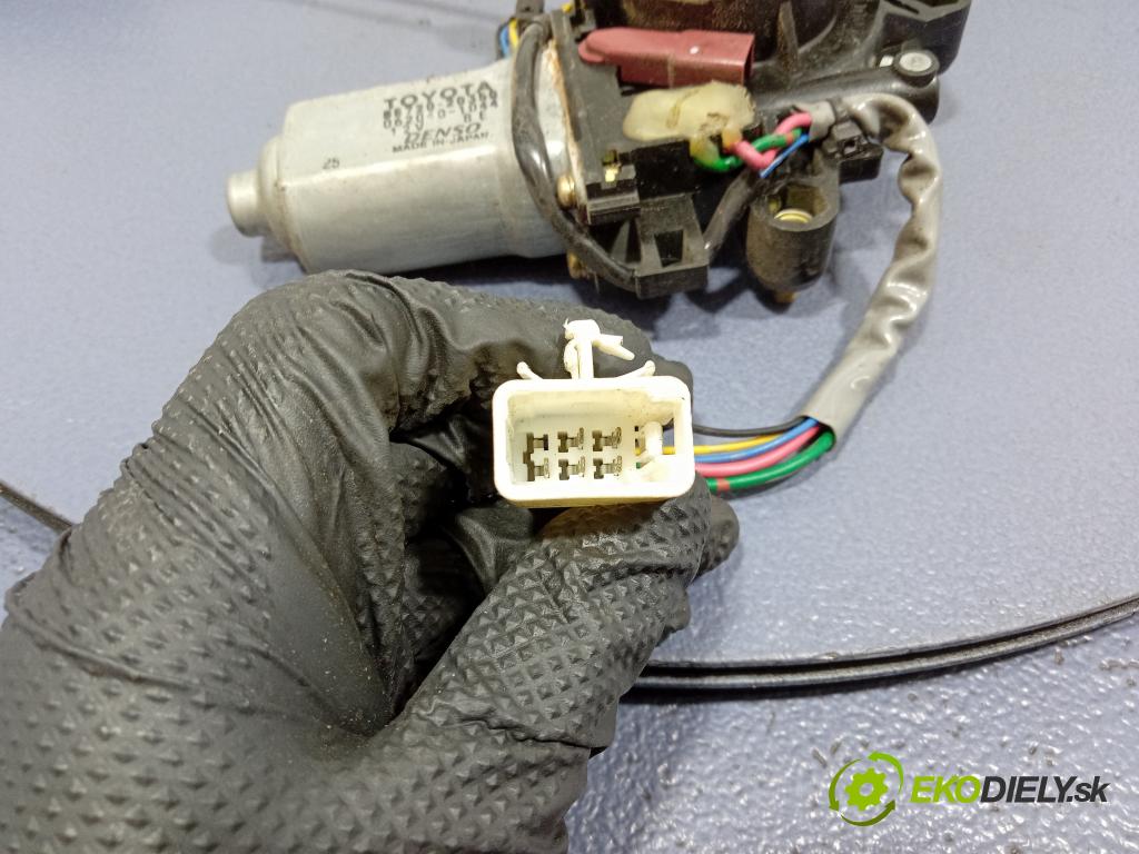 Toyota Celica 2003 mechanismus stahování Sklenka: před Levý: 85720-20350