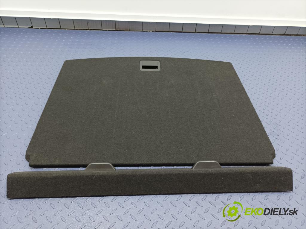 Vw Tiguan 2017 koberec do auta 5NA858855G