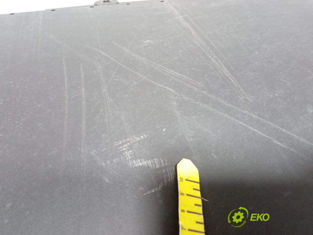 Tesla Model 3 0 kryt Plast: podvozek: 1812159-00-B