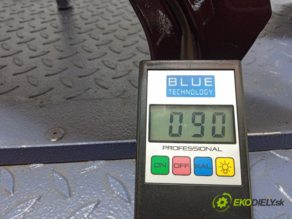 Tesla Model 3 0 blatnik před v pravo: 149347200C