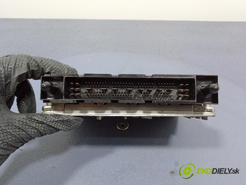 Volvo S80 2002 riadiaca jednotka Motor: 08670169A