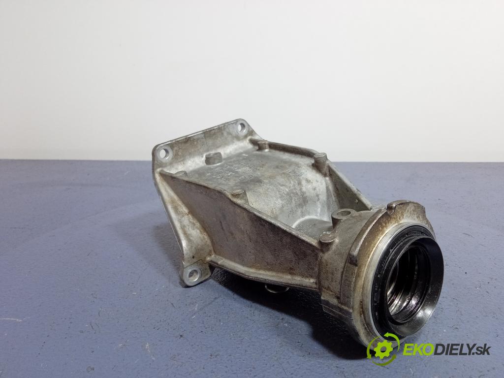 Bmw M4 2023 poloos Prava: Predné 8639382
