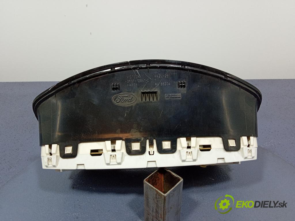Ford Focus 2004 prístrojovka/ budíky 3M5T-10849-LL