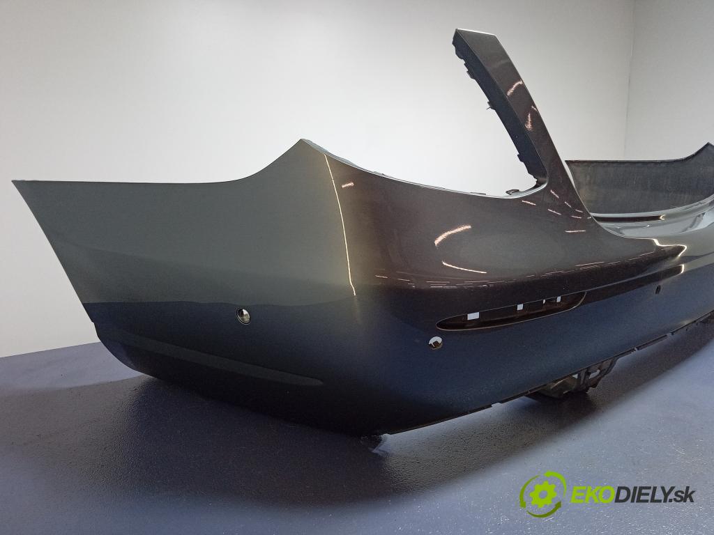 Mercedes E-klasa 0 nárazník Zad: 01