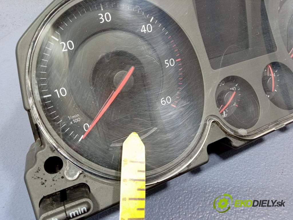 Vw Passat 2006 prístrojovka/ budíky A2C53145550