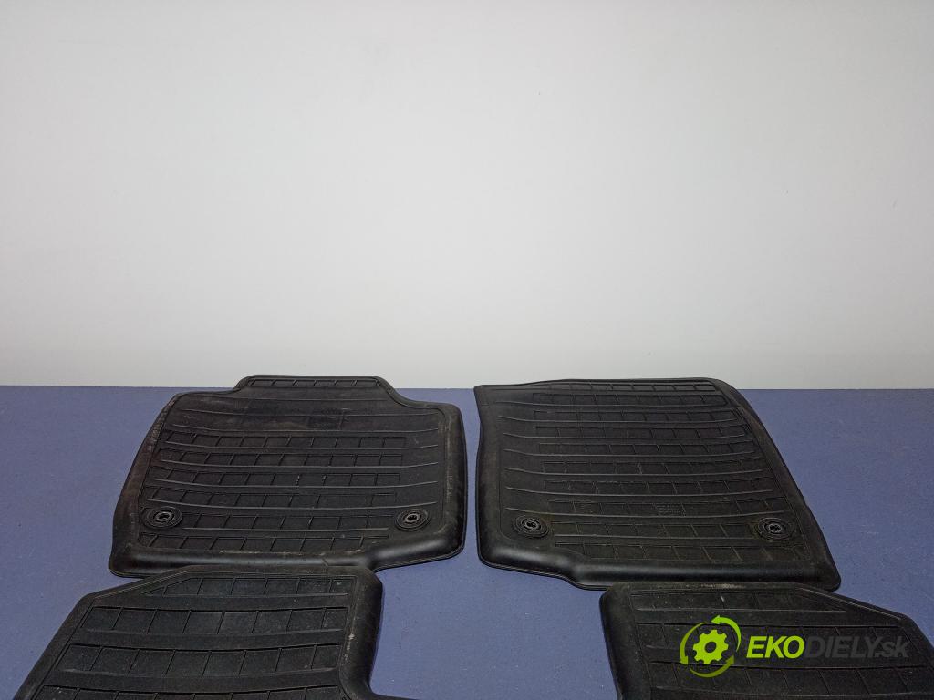 Skoda Rapid 2016 koberec do auta 5JB061550