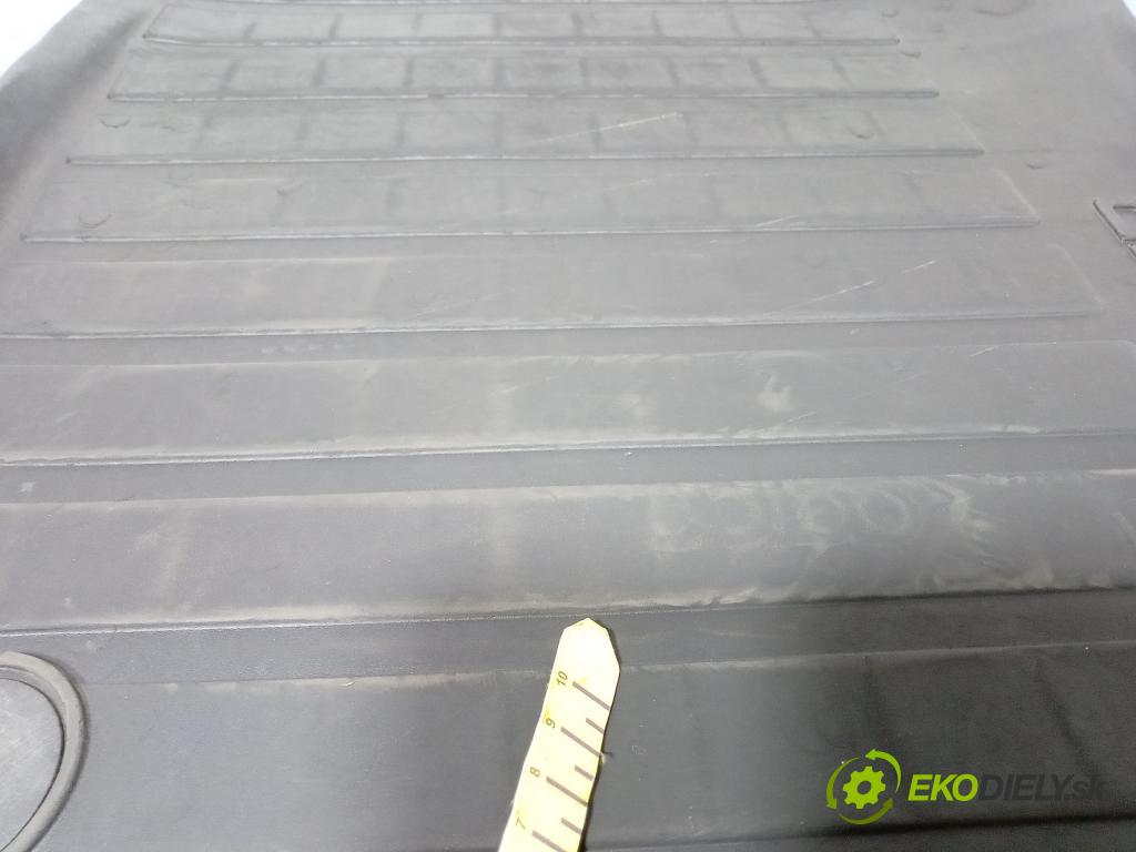 Skoda Rapid 2016 koberec do auta 5JB061550