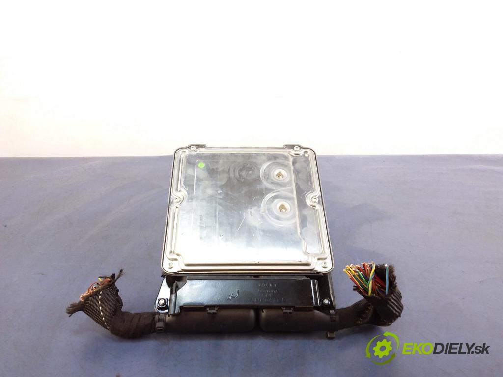 Audi A6 2004 riadiaca jednotka Motor: 4F0907401A