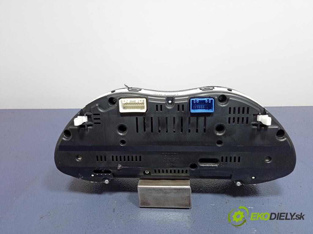 Toyota Avensis 2006 prístrojovka/ budíky 83800-05533