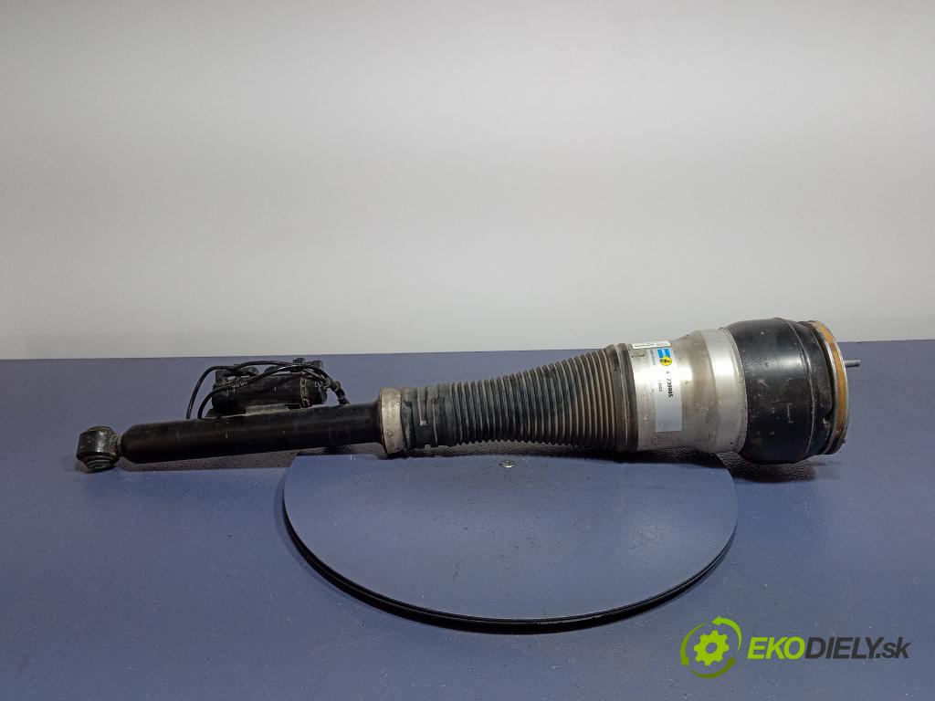 Mercedes S-klasa 2014 tlmič zad Vľavo.: 44-239985