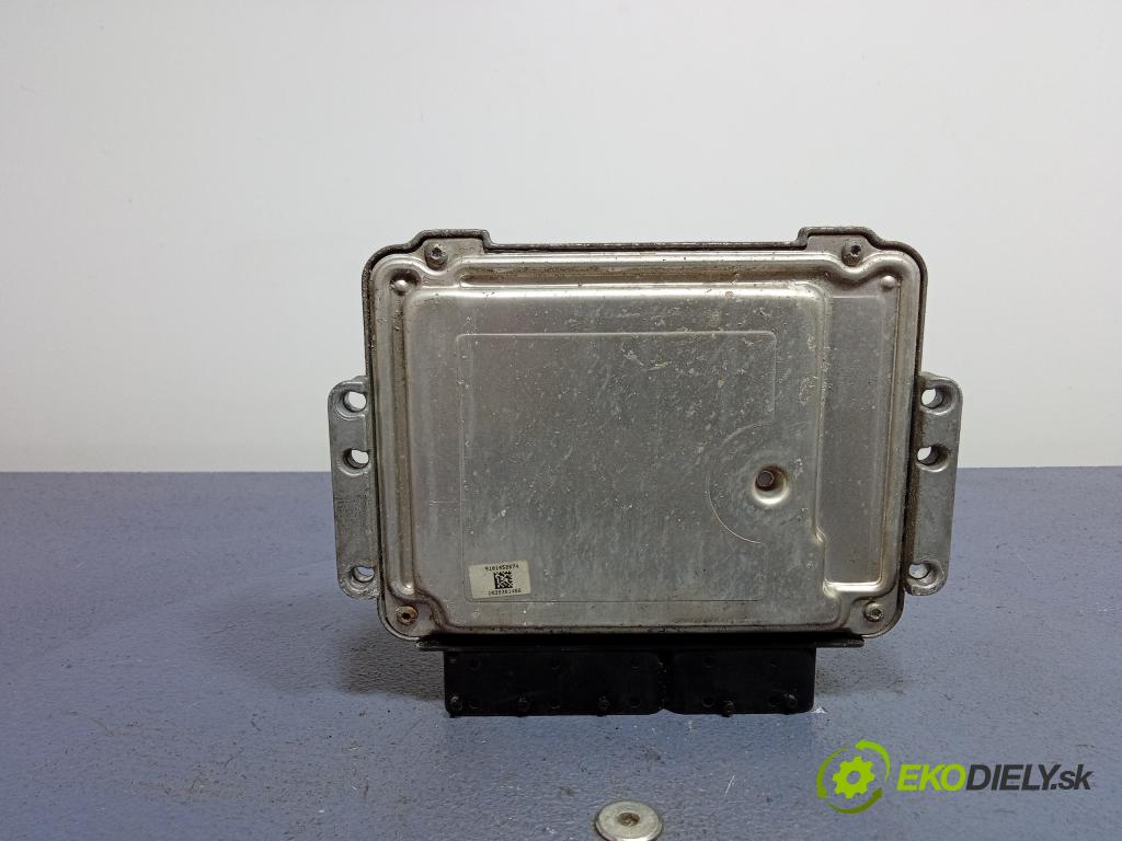 Hyundai I30 2008 riadiaca jednotka Motor: 39106-2A715