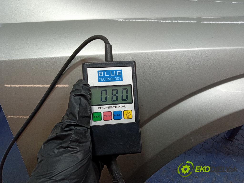 Opel Vectra 2003 blatnik před v pravo: 01