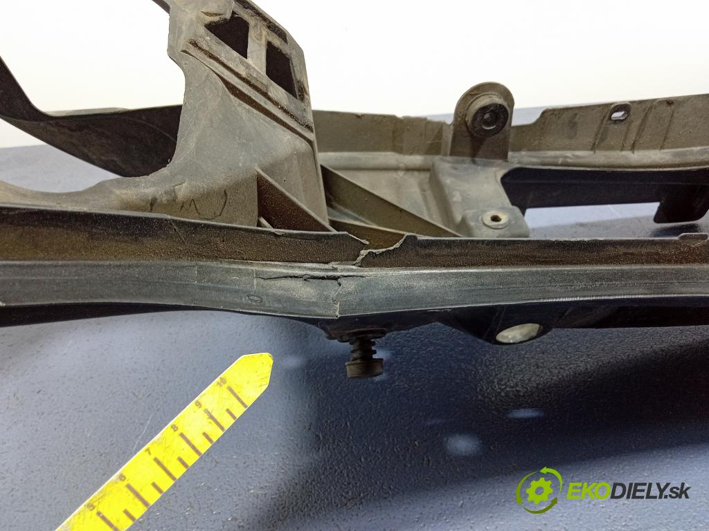 Renault Trafic 2006 výztuha Čelní / stěna Přední 8200555537