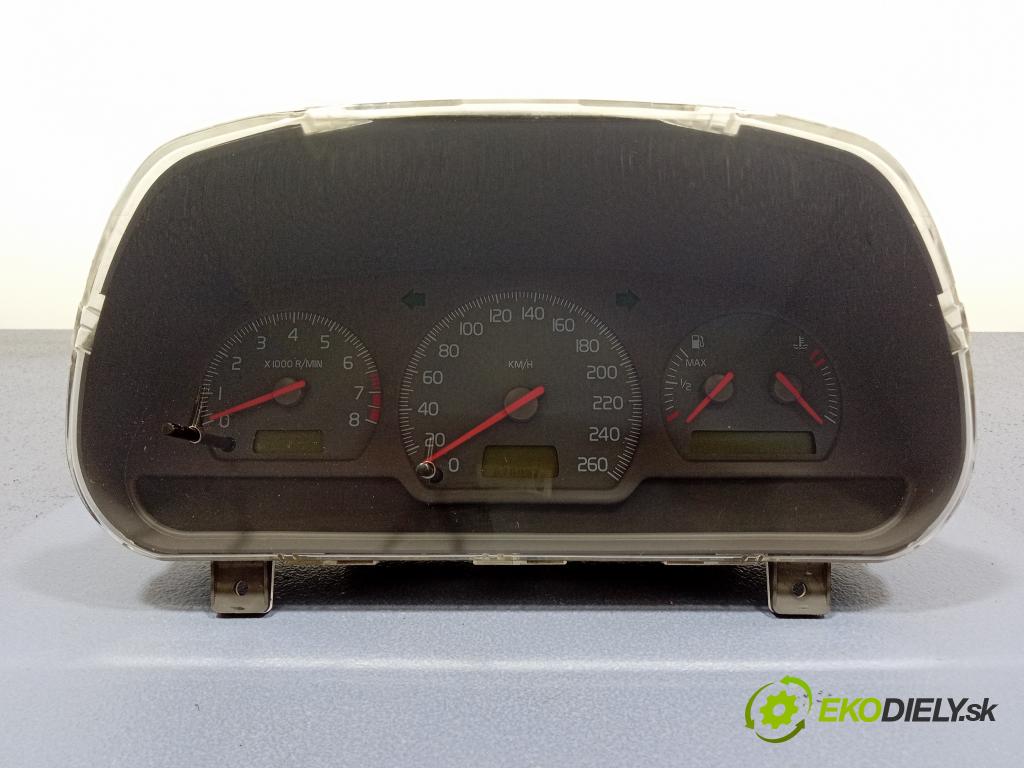 Volvo V40 2000 prístrojovka/ budíky 30889710