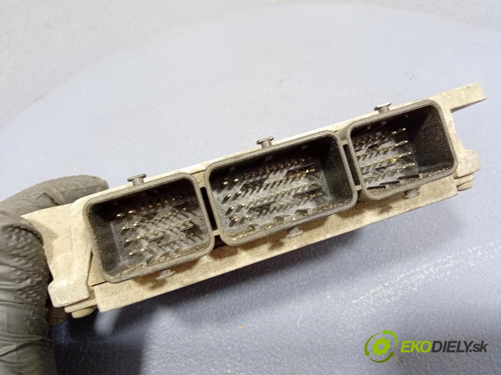 Citroen Xsara picasso 2005 riadiaca jednotka Motor: 9658523280
