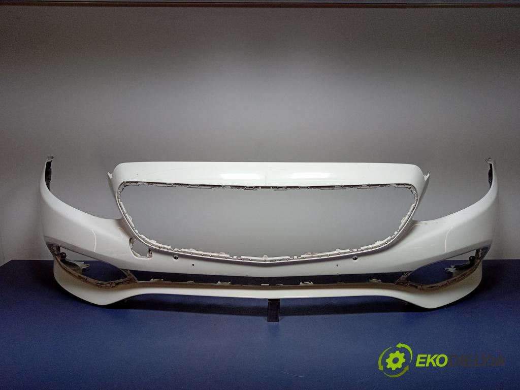 Mercedes E-klasa 0 nárazník před 01