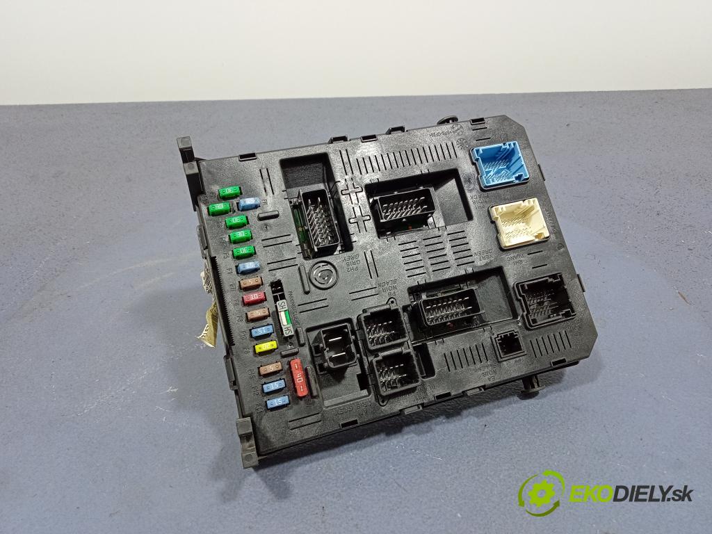 Citroen C4 2005 skříňka Pojistky 9658158480