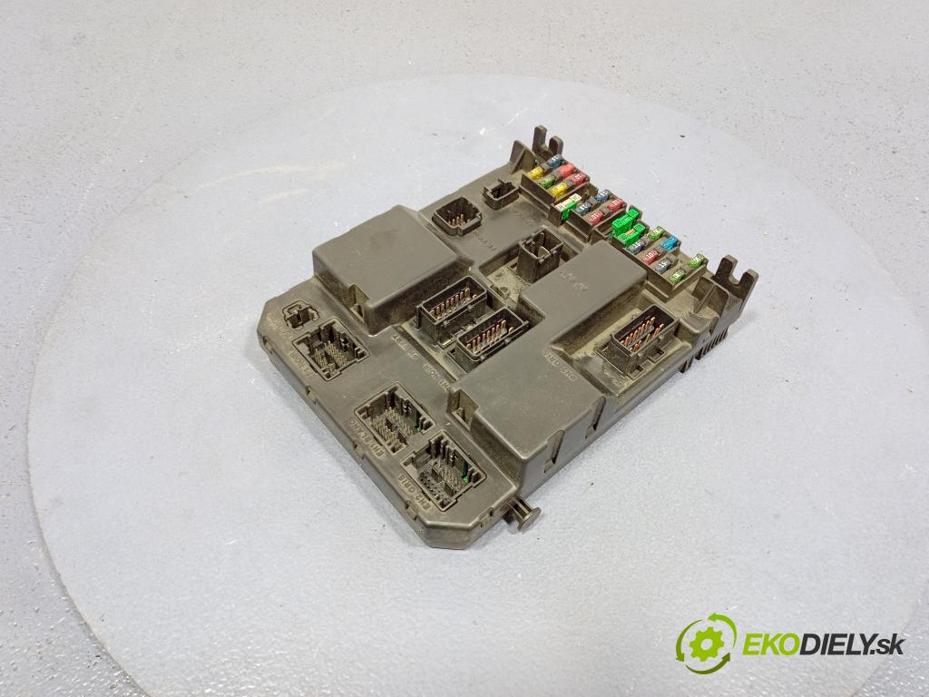 Peugeot 307 2003 skříňka Pojistky 9651197680