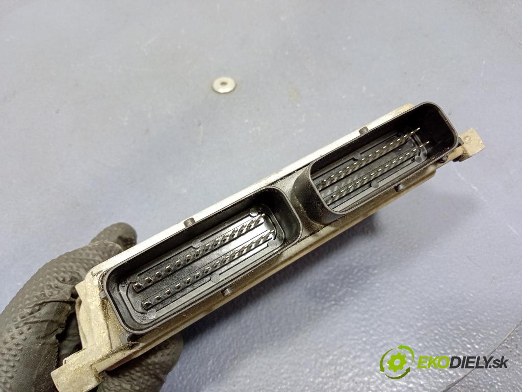 Citroen C4 2006 riadiaca jednotka Motor: 9659838680