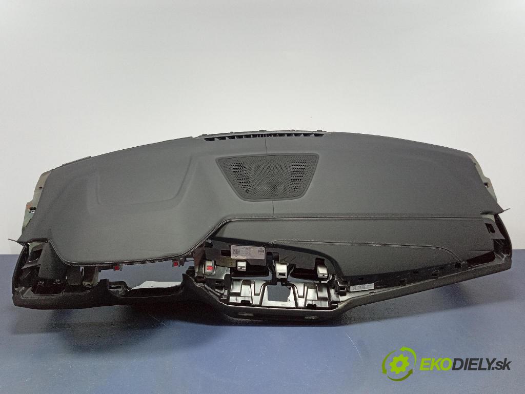 Bmw X5 2023 kokpit,pristrojová doska 01