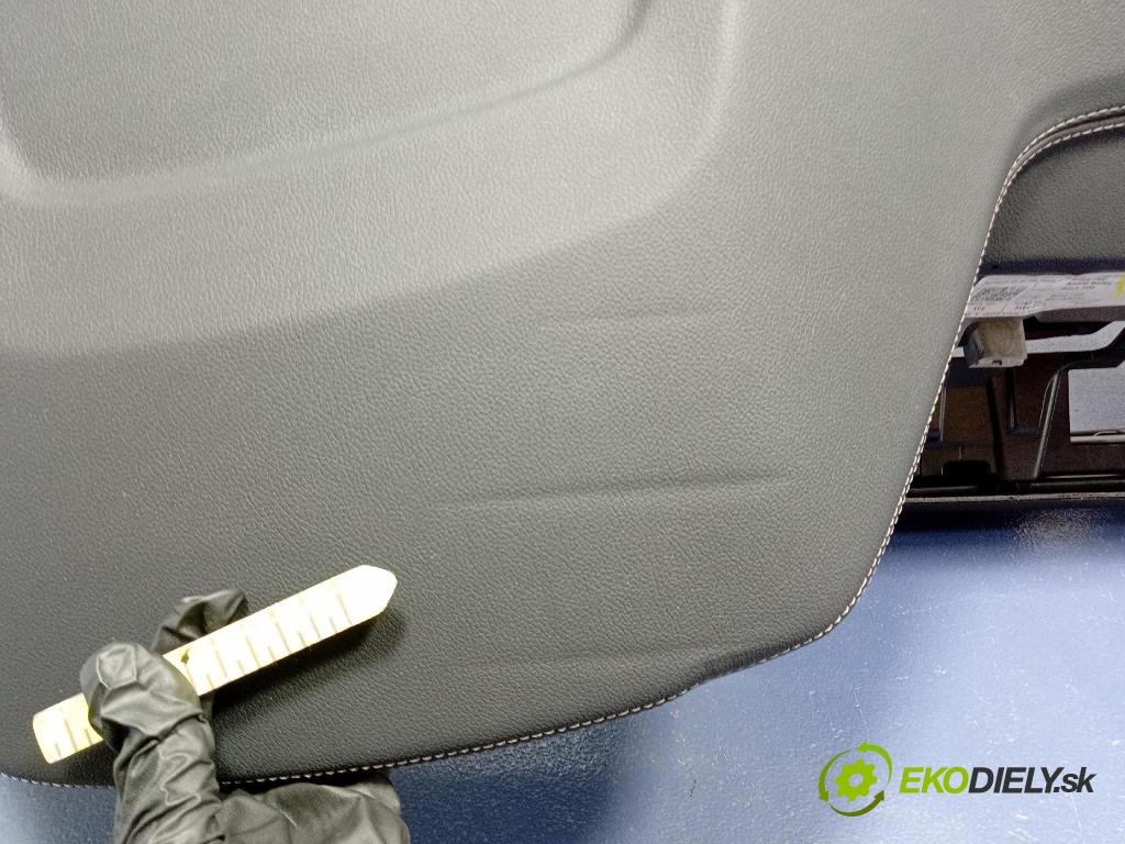 Bmw X5 2023 kokpit,pristrojová doska 01