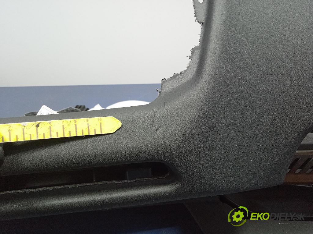 Bmw X5 2023 kokpit,pristrojová doska 01