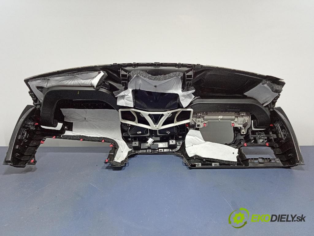 Bmw X5 2023 kokpit,pristrojová doska 01