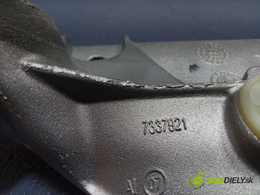 Bmw X5 2023 výztuha Čelní / stěna Přední 7337921