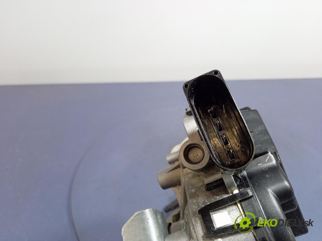 Bmw X5 2023 mechanizmus motor: Stierače: Predné 8739979