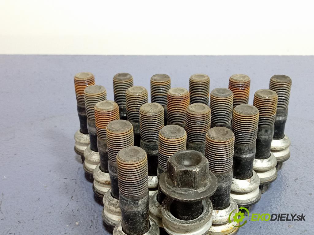 Mercedes GLE-Klasa 2020 Šroub: Do Kola: 01