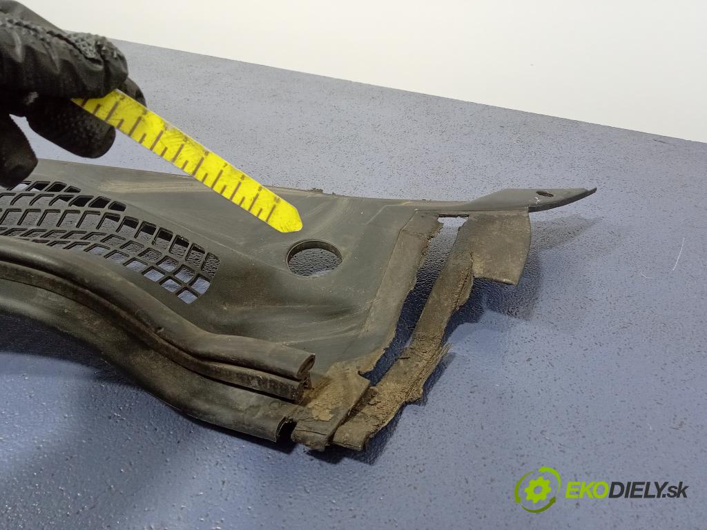 Chrysler Pacifica 2005 torpédo 04894160AF