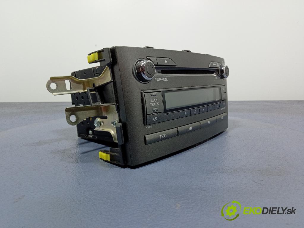 Toyota Auris 2008 Radio I Navigácia: 86120-02520