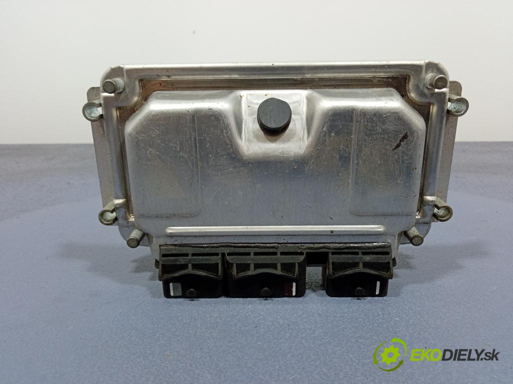 Peugeot 307 2002 riadiaca jednotka Motor: 0261207858