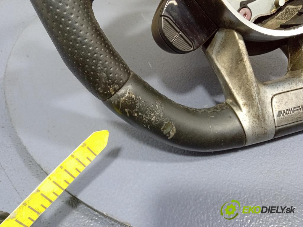 Mercedes Amg 2019 volant A0050051399