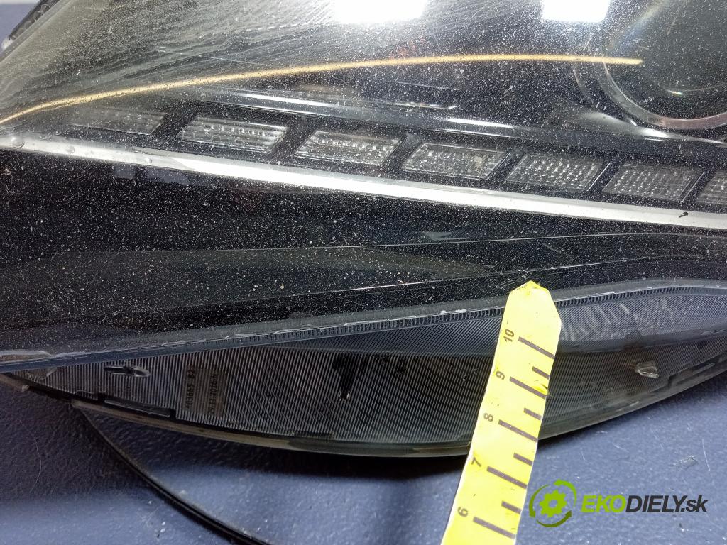 Seat Ibiza 0 Reflektor: Vľavo: 6J1941007Q