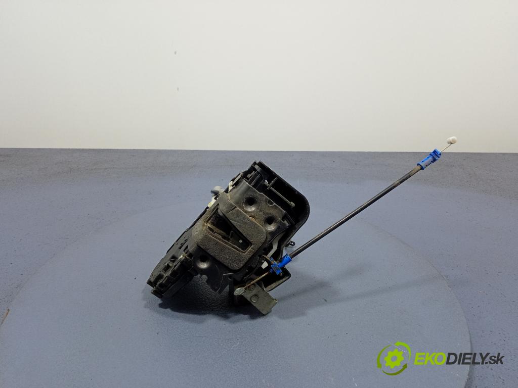 Ford Mondeo 2007 zámek dveře před v pravo: 6M2A-R21812-CC