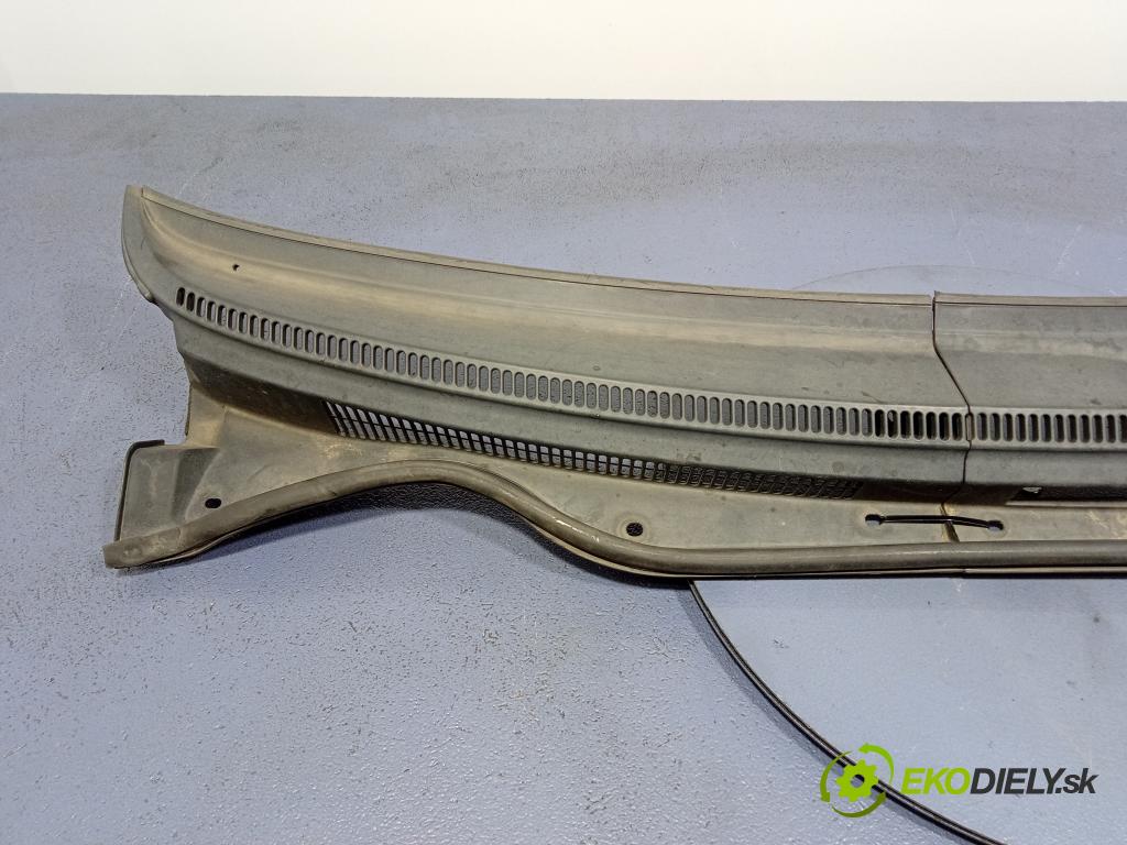 Toyota Corolla verso 2004 torpédo 55782-0F010