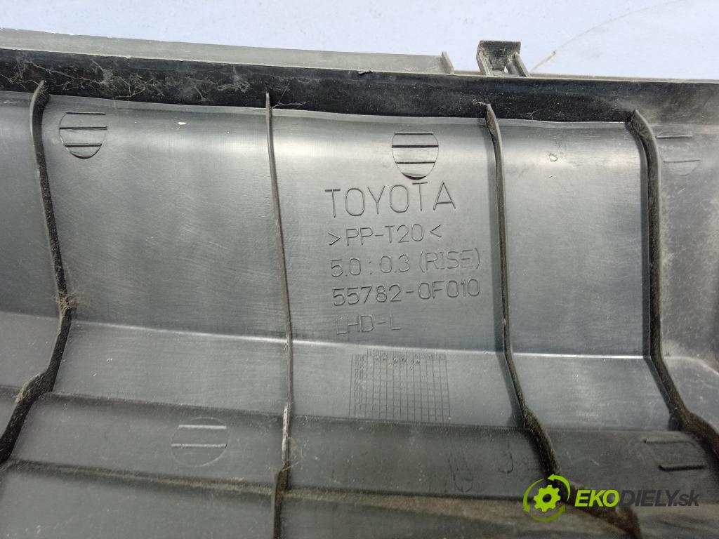 Toyota Corolla verso 2004 torpédo 55782-0F010