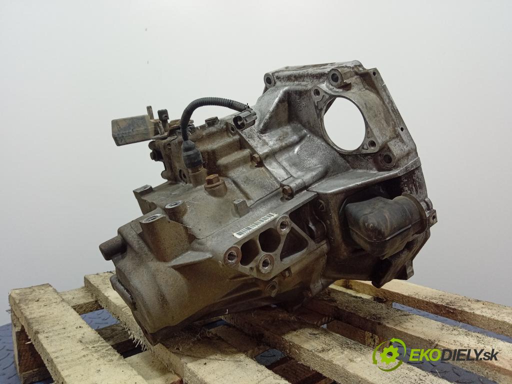 Honda Cr-v 2001 prevodovka Manualna SBXM