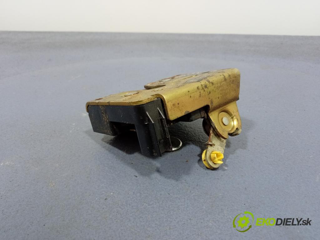 Mazda Tribute 2001 zámek Klapky: kufr YL84-7843102-AA