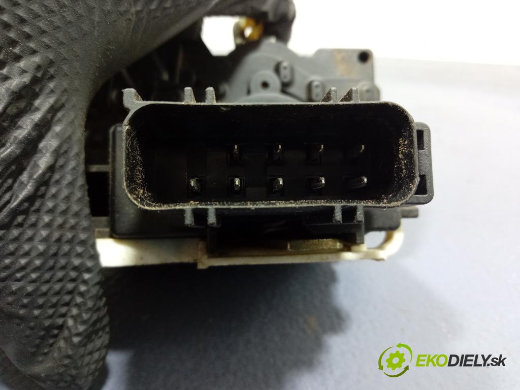 Mazda Tribute 2001 zámek dveře před Levý: YW4A-5421813-AE