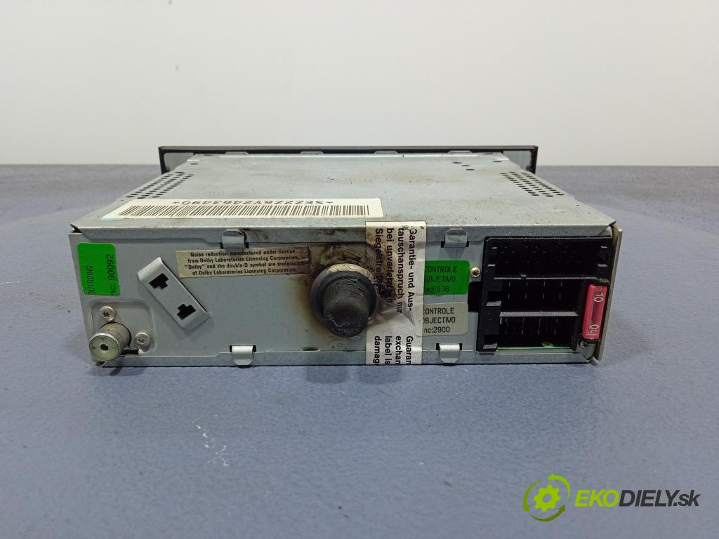 Seat Leon 2000 Radio I Navigácia: 1M0035186B