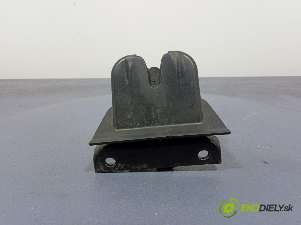 Audi A2 2000 zámek Klapky: kufr 8Z0827520