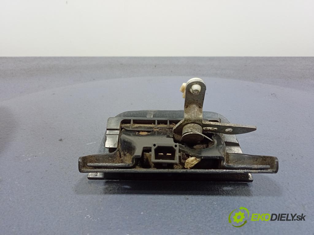 Audi A2 2000 zámek Klapky: kufr 8Z0827520
