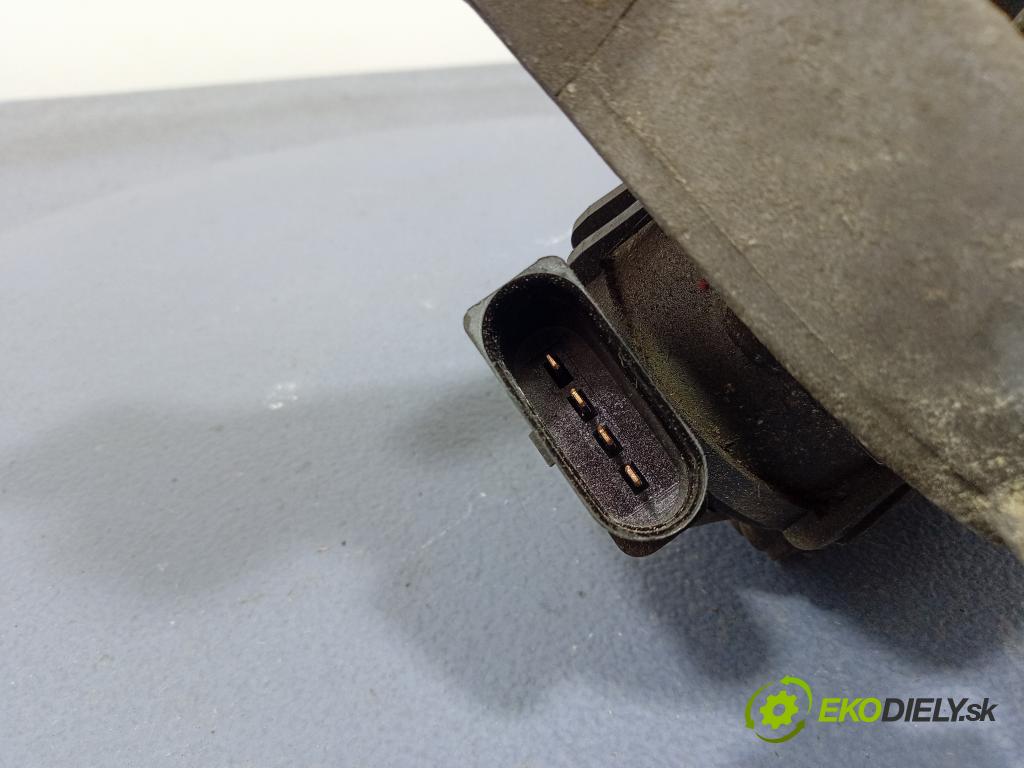 Audi A2 2000 mechanizmus motor: Stierače: Predné 8Z1955023