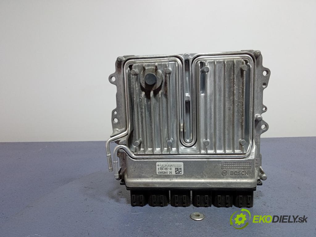 Bmw Seria 5 2017 riadiaca jednotka Motor: 9494495