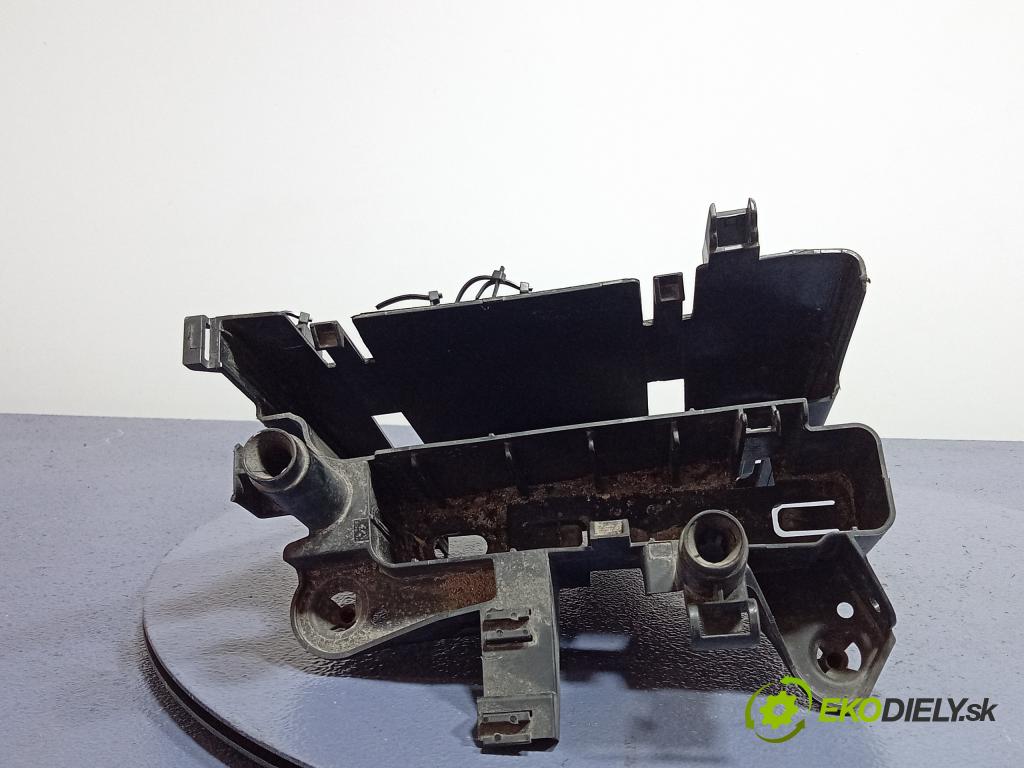 Bmw Seria 5 2017 riadiaca jednotka Motor: 8601609