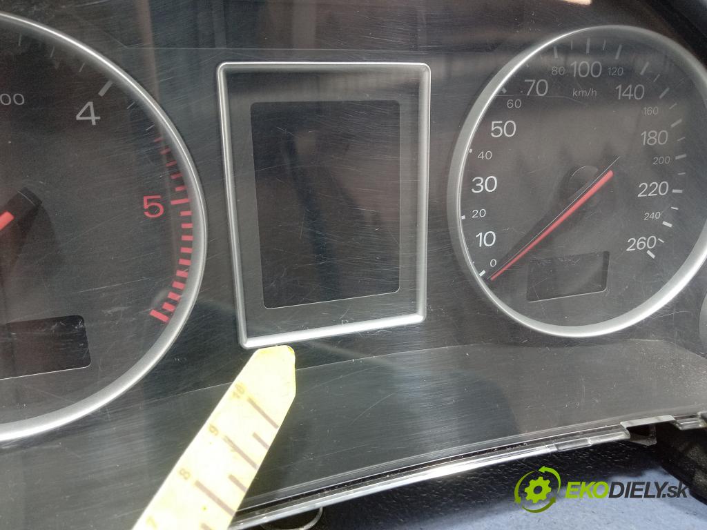 Audi A4 2004 prístrojovka/ budíky 8E0920900M